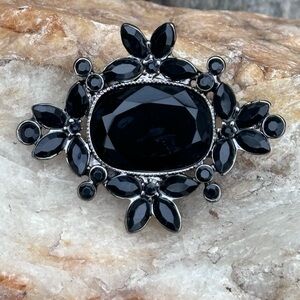 Unique Black Onyx Style Brooch/Pendant!
